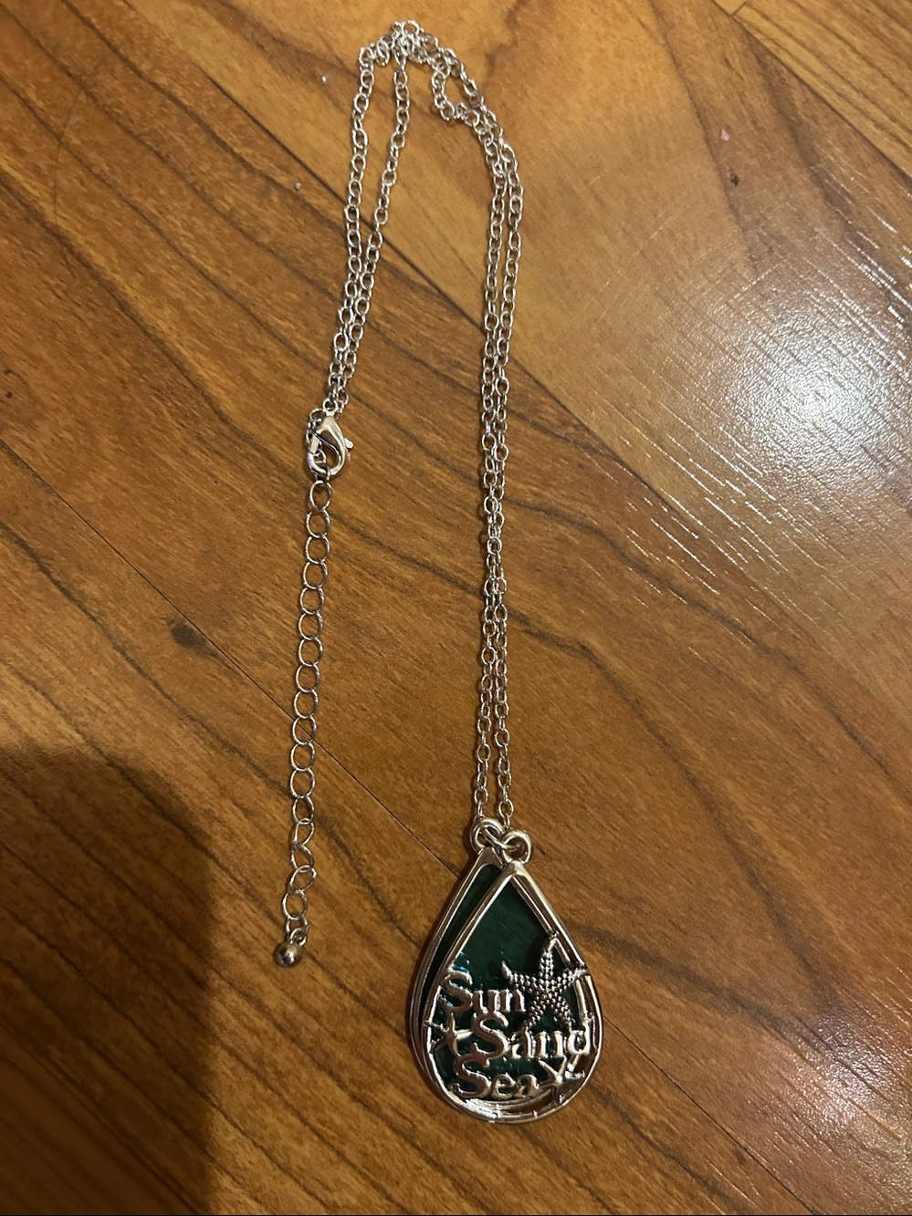 Sun sand sea necklace